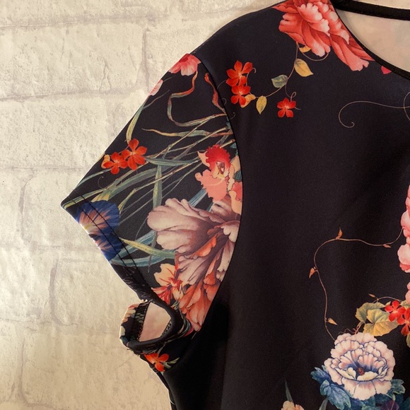 NWT Gorgeous Lipsy London Floral Dress Size 12 - Picture 4 of 12